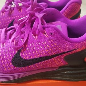 Bright Nike Lunarglides